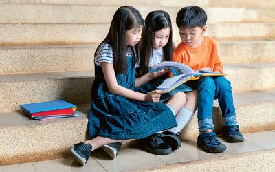 【明報】書展開鑼:說本地歷史、珍奇物種 新進作家創意無限 AR沉浸繪本世界 精靈引路趣學知識